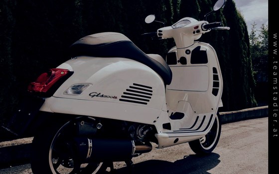 Umgebautes Motorrad Vespa GTS 300 i.e. Super von Team Stadler GmbH - Bild 2 Umgebautes Motorrad Vespa GTS 300 i.e. Super von Team Stadler GmbH - Bild 2