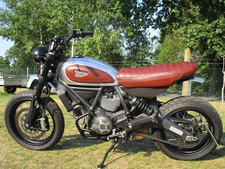 Umbgebautes Motorrad Ducati Scrambler Urban Enduro Bild 3: Umbgebautes Motorrad Ducati Scrambler Urban Enduro