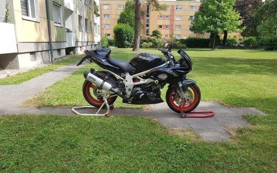 Umgebautes Motorrad Suzuki TL 1000 S von AndiRS4 - Bild 4 Umgebautes Motorrad Suzuki TL 1000 S von AndiRS4 - Bild 4