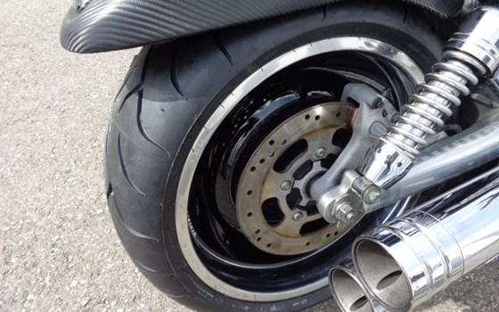 Umgebautes Motorrad Harley-Davidson V-Rod VRSCB von Berni´s Biker Bude - Bild 10 Umgebautes Motorrad Harley-Davidson V-Rod VRSCB von Berni´s Biker Bude - Bild 10