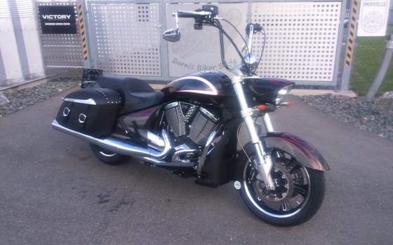 Umgebautes Motorrad Victory Cross Roads von Berni´s Biker Bude - Bild 7 Umgebautes Motorrad Victory Cross Roads von Berni´s Biker Bude - Bild 7