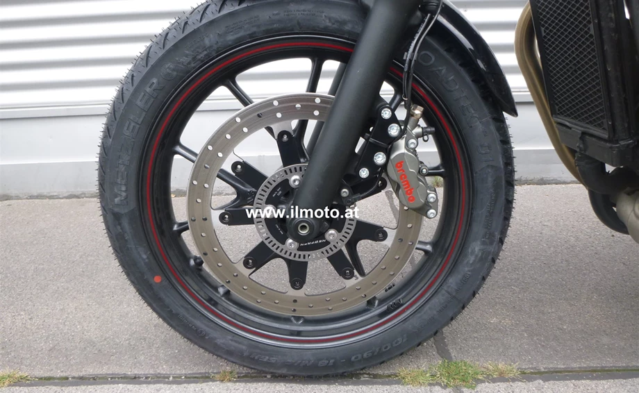 Umbgebautes Motorrad Triumph Street Twin Bild 2: Umbgebautes Motorrad Triumph Street Twin