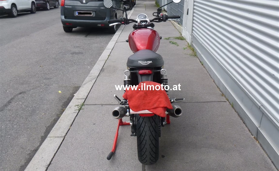 Umbgebautes Motorrad Triumph Street Twin Bild 5: Umbgebautes Motorrad Triumph Street Twin