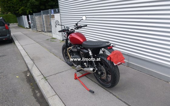 Umgebautes Motorrad Triumph Street Twin von IL MOTO  Motorradhandel und Reparaturwerkstätte GesmbH - Bild 6 Umgebautes Motorrad Triumph Street Twin von IL MOTO  Motorradhandel und Reparaturwerkstätte GesmbH - Bild 6