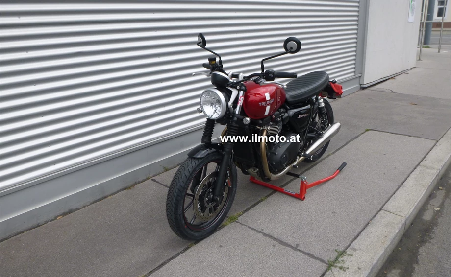 Umbgebautes Motorrad Triumph Street Twin Bild 7: Umbgebautes Motorrad Triumph Street Twin