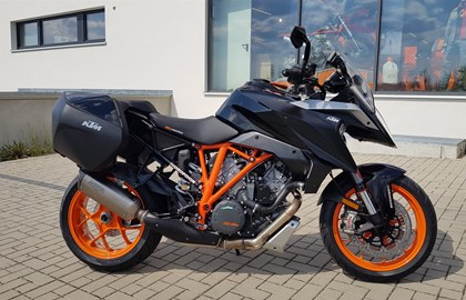 KTM 1290 Super Duke GT Custom Bike