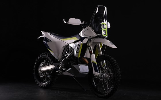 Umgebautes Motorrad Husqvarna 701 Enduro von Kaudela Motorsport - Bild 2 Umgebautes Motorrad Husqvarna 701 Enduro von Kaudela Motorsport - Bild 2