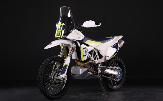 Umgebautes Motorrad Husqvarna 701 Enduro von Kaudela Motorsport - Bild 1 Umgebautes Motorrad Husqvarna 701 Enduro von Kaudela Motorsport - Bild 1