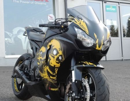 Umgebautes Motorrad Honda CBR1000RR Fireblade von Direct Performance - Bild 4