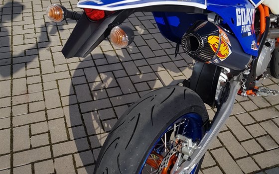 Umgebautes Motorrad KTM 500 EXC-F SIX DAYS von motoroox GmbH - Bild 7 Umgebautes Motorrad KTM 500 EXC-F SIX DAYS von motoroox GmbH - Bild 7