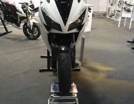 Umgebautes Motorrad Honda CBR1000RR Fireblade von Direct Performance - Bild 3 Umgebautes Motorrad Honda CBR1000RR Fireblade von Direct Performance - Bild 3