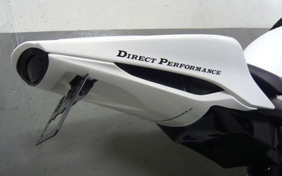 Umgebautes Motorrad Honda CBR1000RR Fireblade von Direct Performance - Bild 14 Umgebautes Motorrad Honda CBR1000RR Fireblade von Direct Performance - Bild 14