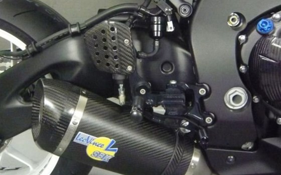 Umgebautes Motorrad Honda CBR1000RR Fireblade von Direct Performance - Bild 18 Umgebautes Motorrad Honda CBR1000RR Fireblade von Direct Performance - Bild 18