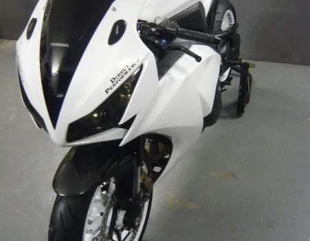 Umgebautes Motorrad Honda CBR1000RR Fireblade von Direct Performance - Bild 2 Umgebautes Motorrad Honda CBR1000RR Fireblade von Direct Performance - Bild 2