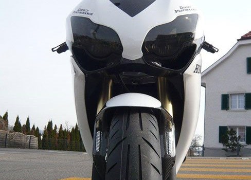 Umgebautes Motorrad Honda CBR1000RR Fireblade von Direct Performance - Bild 2 Umgebautes Motorrad Honda CBR1000RR Fireblade von Direct Performance - Bild 2