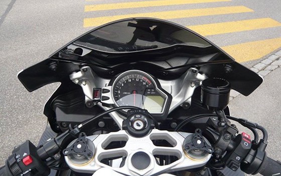 Umgebautes Motorrad Honda CBR1000RR Fireblade von Direct Performance - Bild 23 Umgebautes Motorrad Honda CBR1000RR Fireblade von Direct Performance - Bild 23