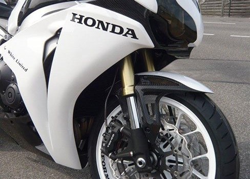 Umgebautes Motorrad Honda CBR1000RR Fireblade von Direct Performance - Bild 8 Umgebautes Motorrad Honda CBR1000RR Fireblade von Direct Performance - Bild 8