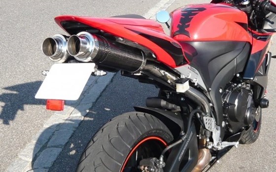 Umgebautes Motorrad Honda CBR600RR von Direct Performance - Bild 5 Umgebautes Motorrad Honda CBR600RR von Direct Performance - Bild 5
