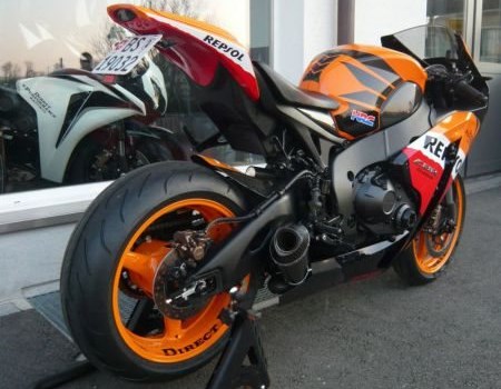 Umgebautes Motorrad Honda CBR1000RR Fireblade von Direct Performance - Bild 2