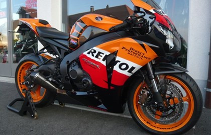 Honda CBR1000RR Fireblade Custom Bike Honda CBR1000RR Fireblade Custom Bike