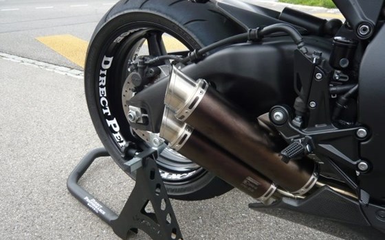 Umgebautes Motorrad Honda CBR1000RR Fireblade von Direct Performance - Bild 6