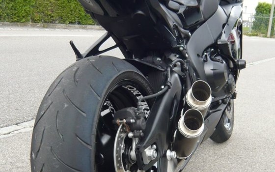 Umgebautes Motorrad Honda CBR1000RR Fireblade von Direct Performance - Bild 8