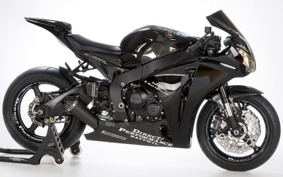 Umgebautes Motorrad Honda CBR1000RR Fireblade von Direct Performance - Bild 9 Umgebautes Motorrad Honda CBR1000RR Fireblade von Direct Performance - Bild 9