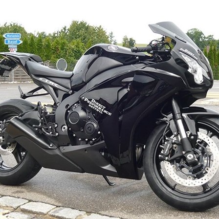 Honda CBR1000RR Fireblade 8 black Limited Replica mit Carbon Auspuff
