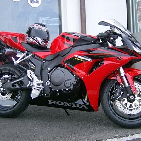 Honda CBR1000RR Fireblade 7 red