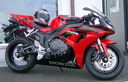 Honda CBR1000RR Fireblade Custom Bike
