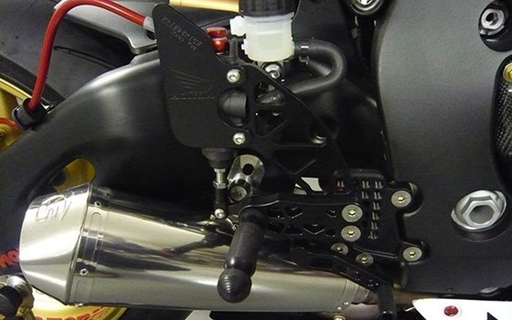 Umgebautes Motorrad Honda CBR1000RR Fireblade von Direct Performance - Bild 5 Umgebautes Motorrad Honda CBR1000RR Fireblade von Direct Performance - Bild 5