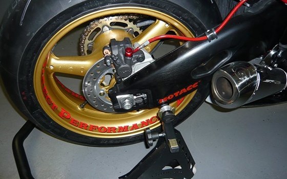 Umgebautes Motorrad Honda CBR1000RR Fireblade von Direct Performance - Bild 6 Umgebautes Motorrad Honda CBR1000RR Fireblade von Direct Performance - Bild 6