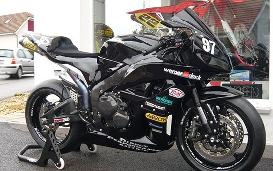 Umgebautes Motorrad Honda CBR600RR von Direct Performance - Bild 2 Umgebautes Motorrad Honda CBR600RR von Direct Performance - Bild 2