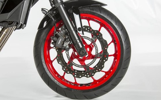 Umgebautes Motorrad Honda CB 650 von Direct Performance - Bild 11