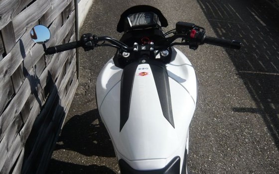 Umgebautes Motorrad Honda NC700X von Direct Performance - Bild 6 Umgebautes Motorrad Honda NC700X von Direct Performance - Bild 6