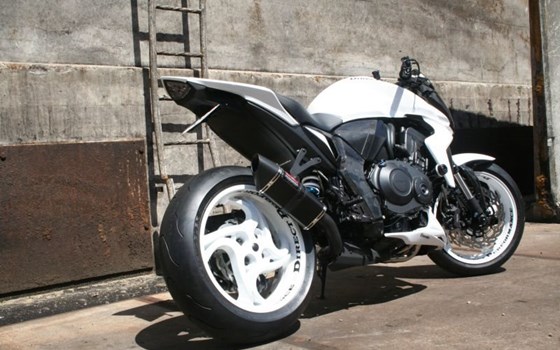 Umgebautes Motorrad Honda CB 1000 R von Direct Performance - Bild 13 Umgebautes Motorrad Honda CB 1000 R von Direct Performance - Bild 13