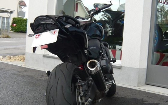 Umgebautes Motorrad Honda CB 600 F Hornet von Direct Performance - Bild 3 Umgebautes Motorrad Honda CB 600 F Hornet von Direct Performance - Bild 3