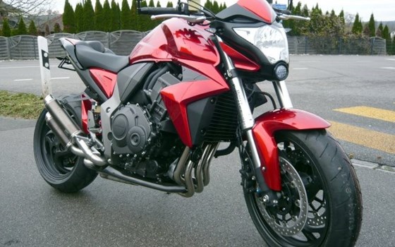 Umgebautes Motorrad Honda CB 1000 R von Direct Performance - Bild 1 Umgebautes Motorrad Honda CB 1000 R von Direct Performance - Bild 1