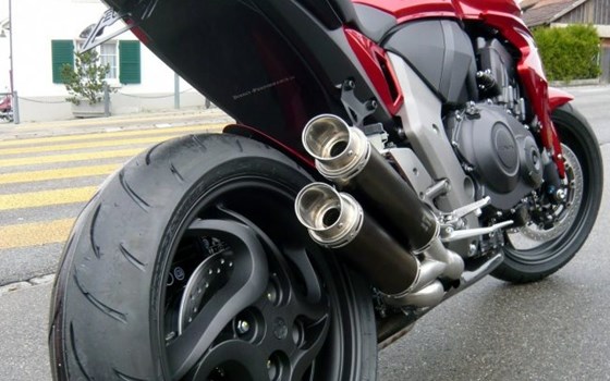 Umgebautes Motorrad Honda CB 1000 R von Direct Performance - Bild 4 Umgebautes Motorrad Honda CB 1000 R von Direct Performance - Bild 4