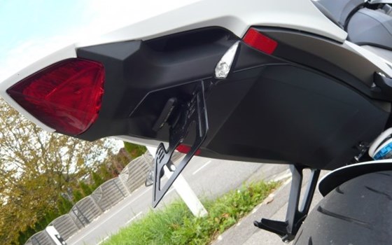 Umgebautes Motorrad Honda CB 1000 R von Direct Performance - Bild 2 Umgebautes Motorrad Honda CB 1000 R von Direct Performance - Bild 2