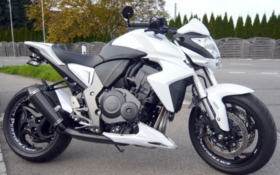 Umgebautes Motorrad Honda CB 1000 R von Direct Performance - Bild 4 Umgebautes Motorrad Honda CB 1000 R von Direct Performance - Bild 4