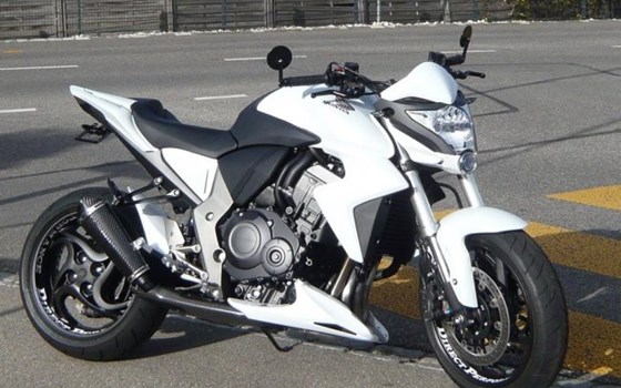 Umgebautes Motorrad Honda CB 1000 R von Direct Performance - Bild 1 Umgebautes Motorrad Honda CB 1000 R von Direct Performance - Bild 1