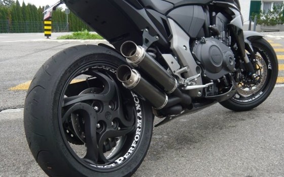 Umgebautes Motorrad Honda CB 1000 R von Direct Performance - Bild 5