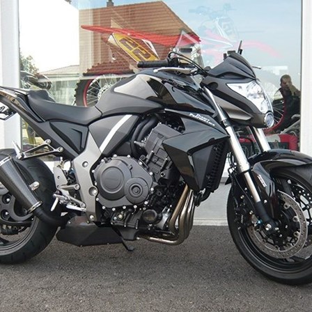 Honda CB 1000 R 9 Carbon Auspuff black