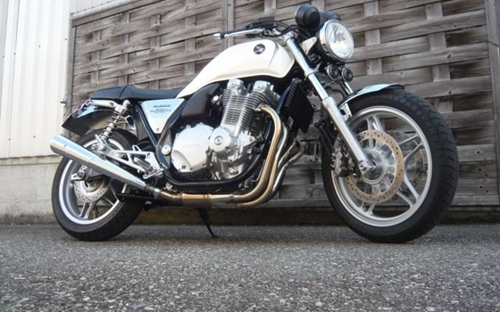 Umgebautes Motorrad Honda CB 1100 von Direct Performance - Bild 2 Umgebautes Motorrad Honda CB 1100 von Direct Performance - Bild 2