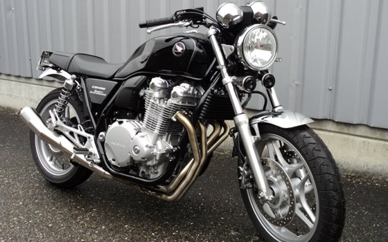 Umgebautes Motorrad Honda CB 1100 von Direct Performance - Bild 7 Umgebautes Motorrad Honda CB 1100 von Direct Performance - Bild 7