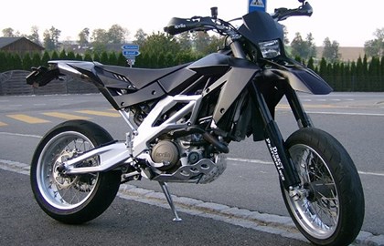 Aprilia SXV 550 Supermoto Custom Bike