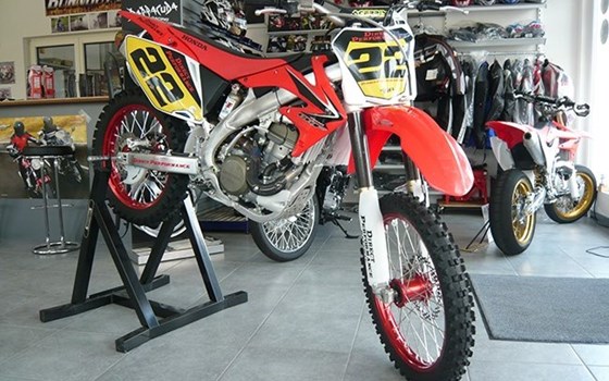 Umgebautes Motorrad Honda CRF450R von Direct Performance - Bild 1 Umgebautes Motorrad Honda CRF450R von Direct Performance - Bild 1