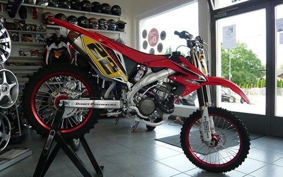 Umgebautes Motorrad Honda CRF450R von Direct Performance - Bild 2 Umgebautes Motorrad Honda CRF450R von Direct Performance - Bild 2