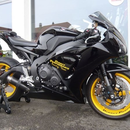 Honda CBR1000RR Fireblade A black yellow